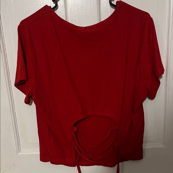 Rue21 Women's Gray and Red Short Sleeve Tees - Picture 4 of 6